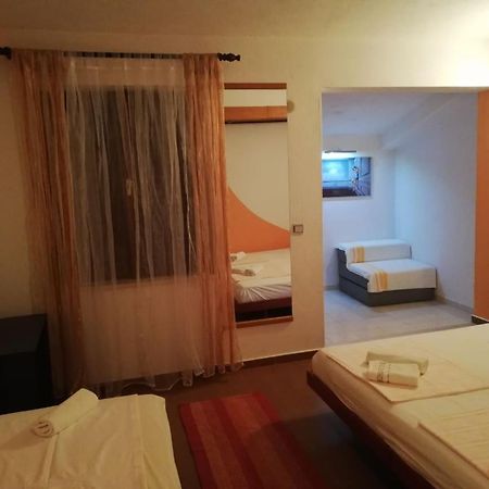 Pacho Appartement Baška Voda Buitenkant foto