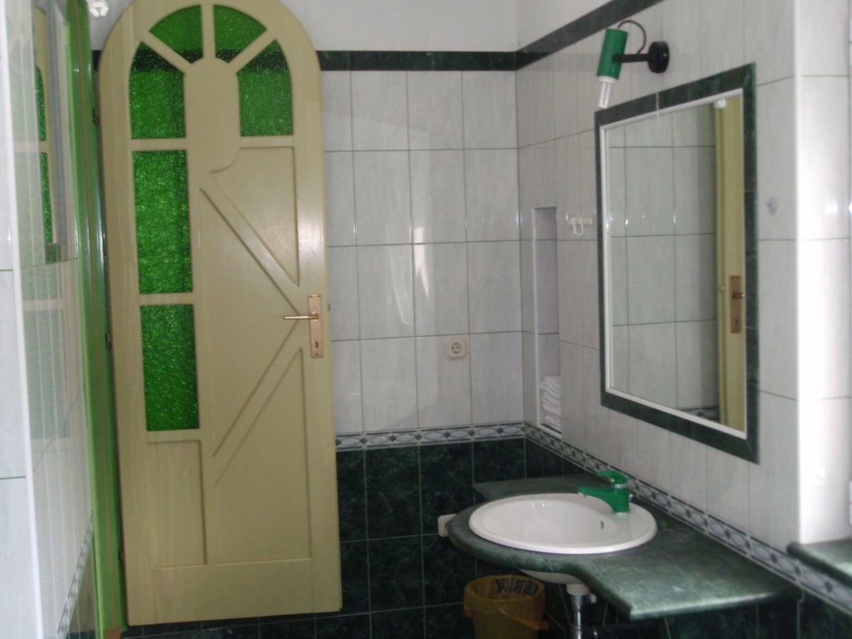Pacho Appartement Baška Voda Buitenkant foto